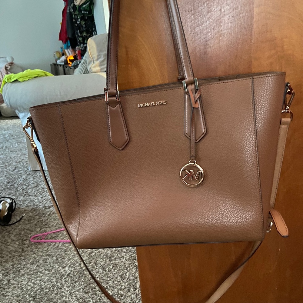 Michael kors purse